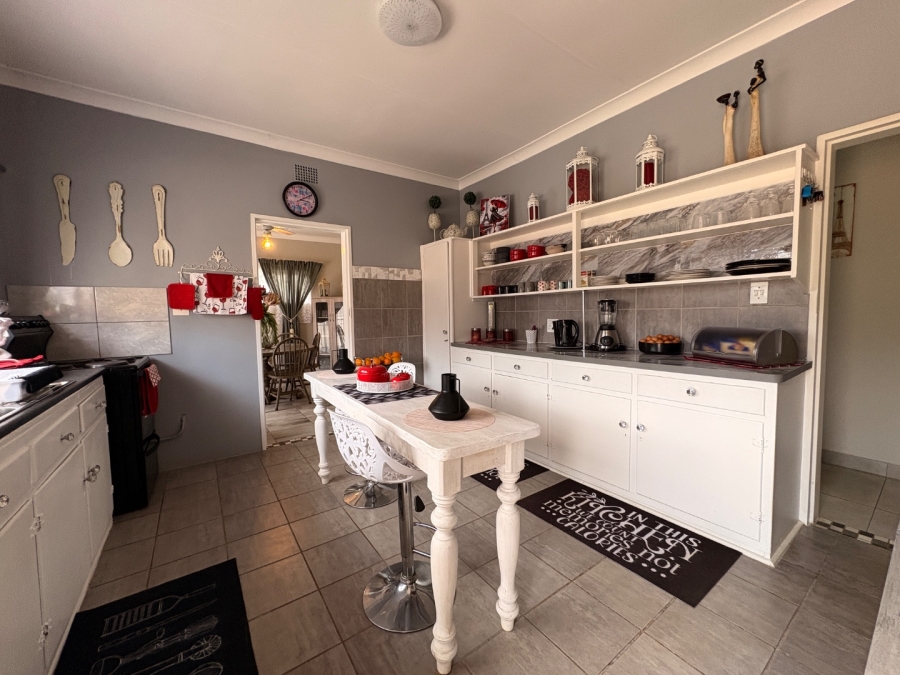 3 Bedroom Property for Sale in Flimieda North West